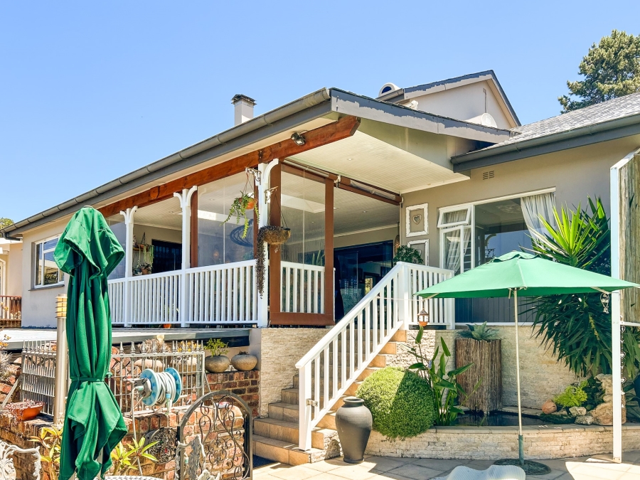 3 Bedroom Property for Sale in Heuwelkruin Western Cape